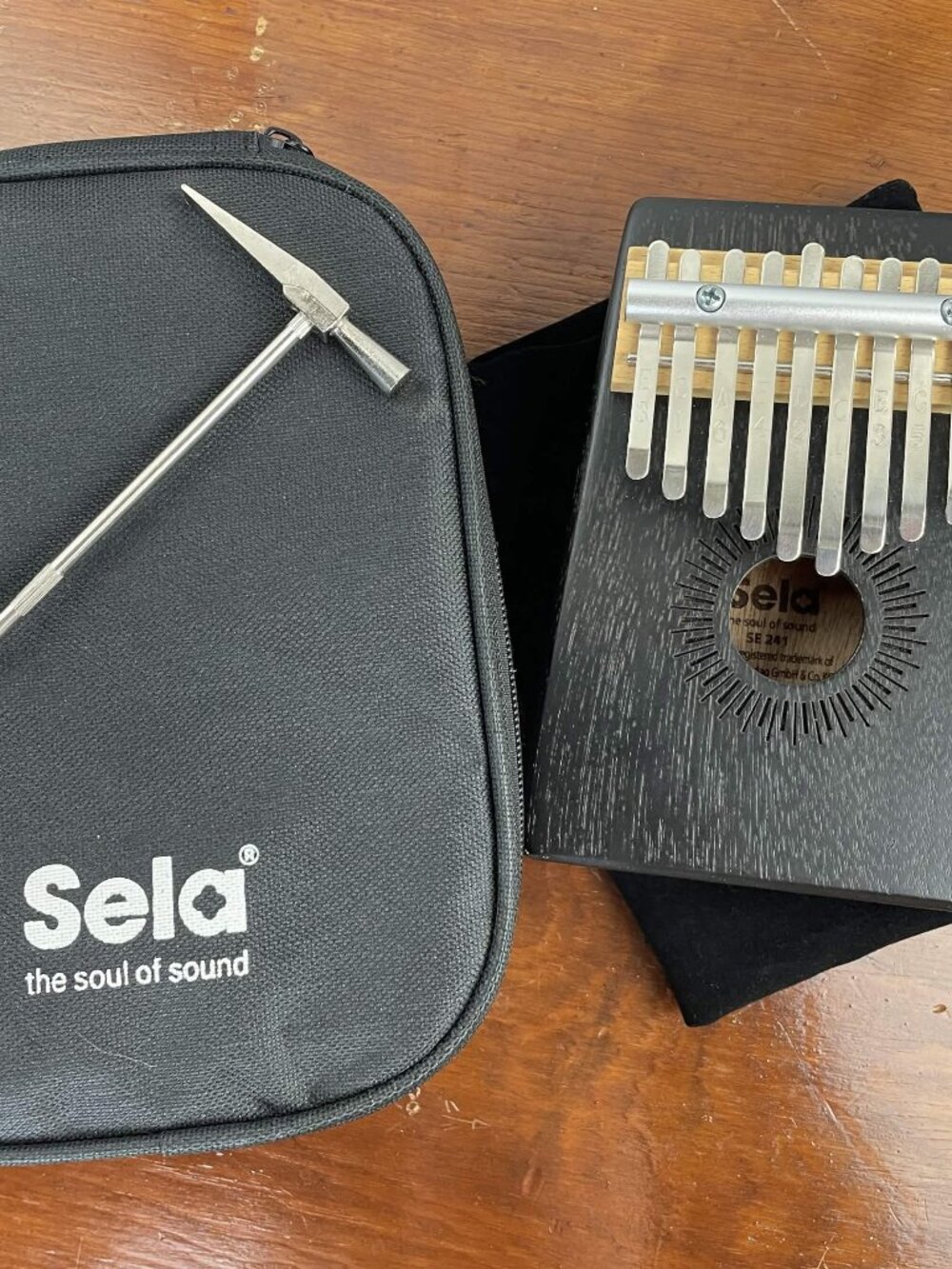 Sela 10-Key Mahogany Kalimba Thumb Piano Black SE241 + Case & Hammer